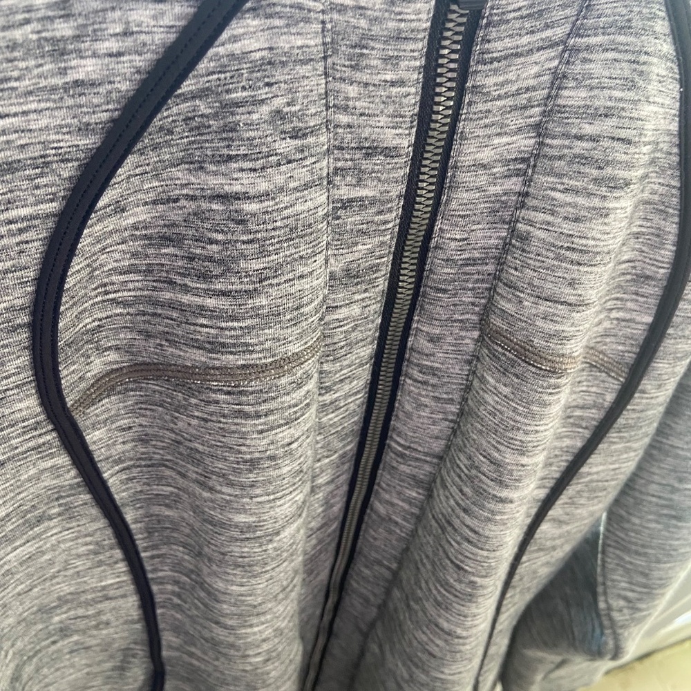 Lululemon longer grey zip hoodie - Picture 2 of 8